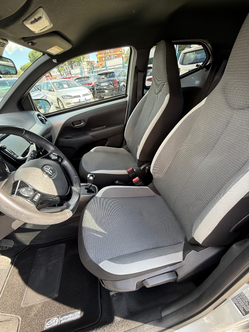 Immagine 1 - Toyota Aygo 1.0 **UNICO PROPRIETARIO/TAGLIANDI TOYOTA**