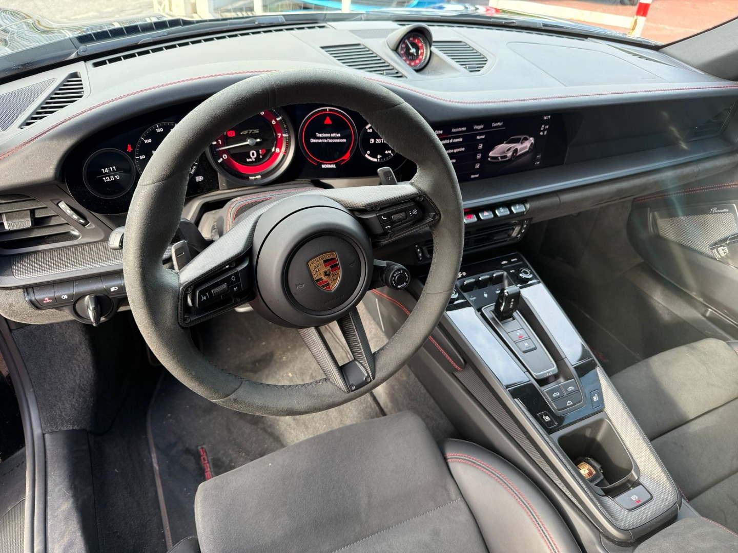 Immagine 2 - Porsche 992 Carrera 4 GTS Cabrio *GARANZIA PORSCHE APPROVED*
