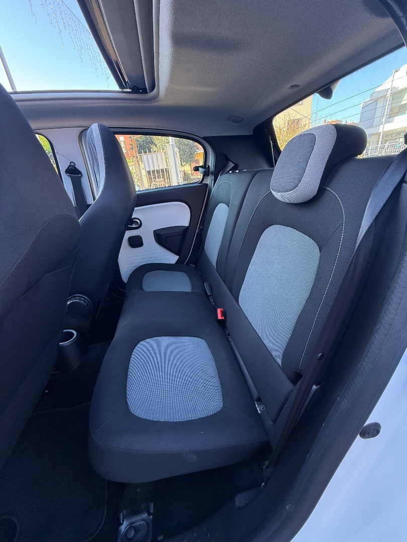 Immagine 1 - Renault Twingo 1.0 **Bassi Consumi, Ottima in Città**