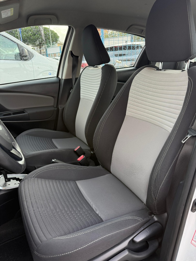 Immagine 4 - Toyota Yaris 1.5 **UNICO PROPRIETARIO**