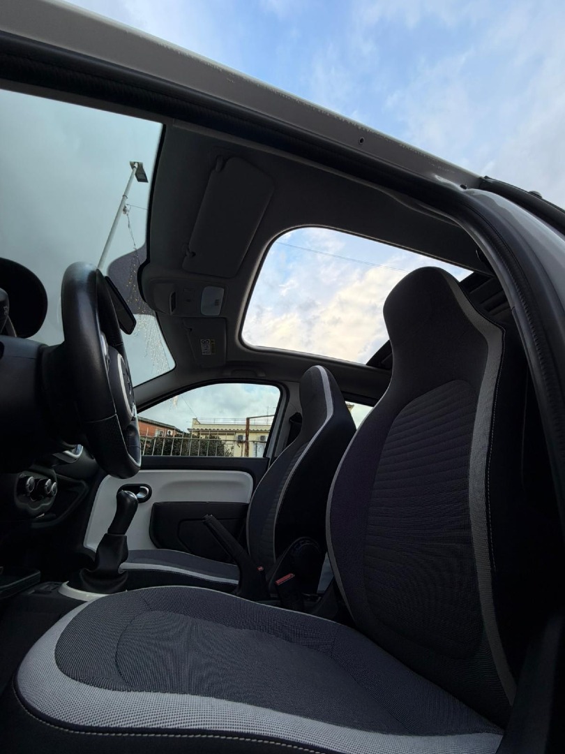 Immagine 5 - Renault Twingo 1.0 **Bassi Consumi, Ottima in Città**