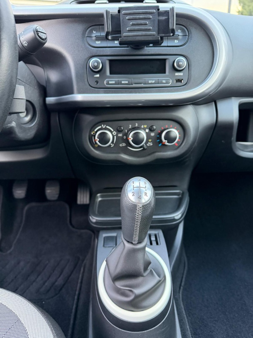 Immagine 9 - Renault Twingo 1.0 **Bassi Consumi, Ottima in Città**