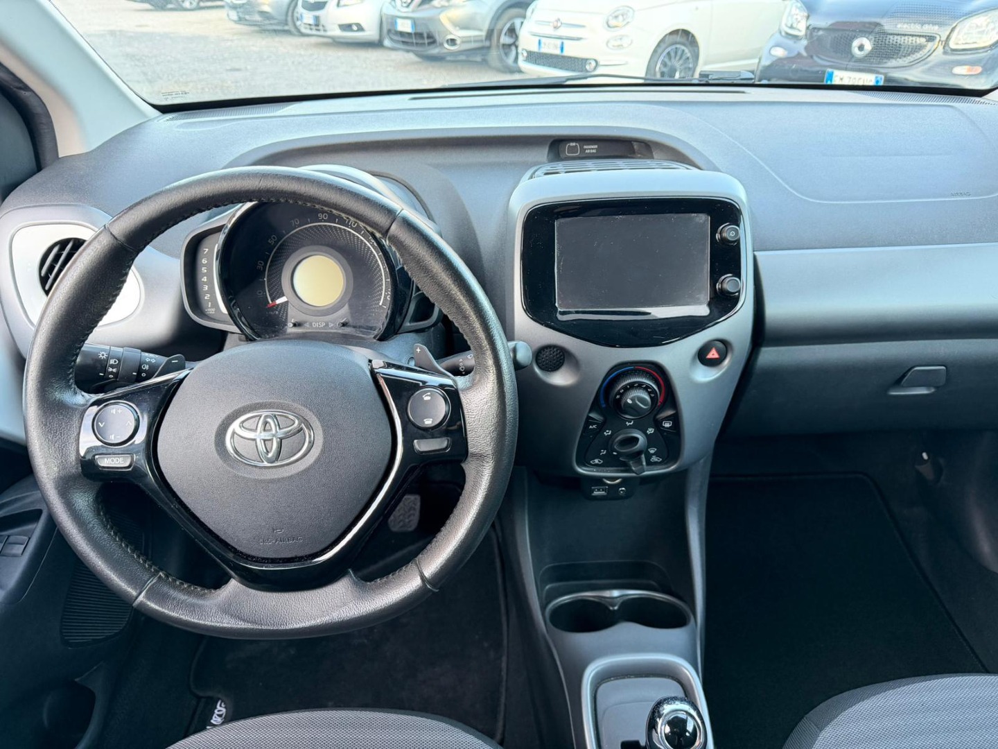 Immagine 8 - Toyota Aygo 1.0 5p **AUTOMATICA**