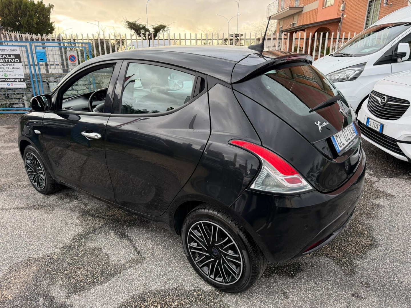 Immagine 9 - Lancia Ypsilon 1.0 Hybrid **SENSORI DI PARCHEGGIO**