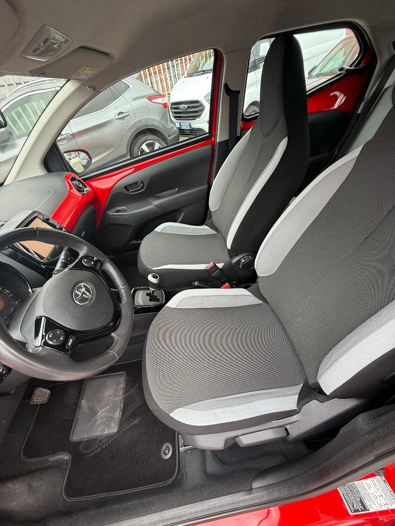 Immagine 3 - Toyota Aygo 1.0 **AUTOMATICA**