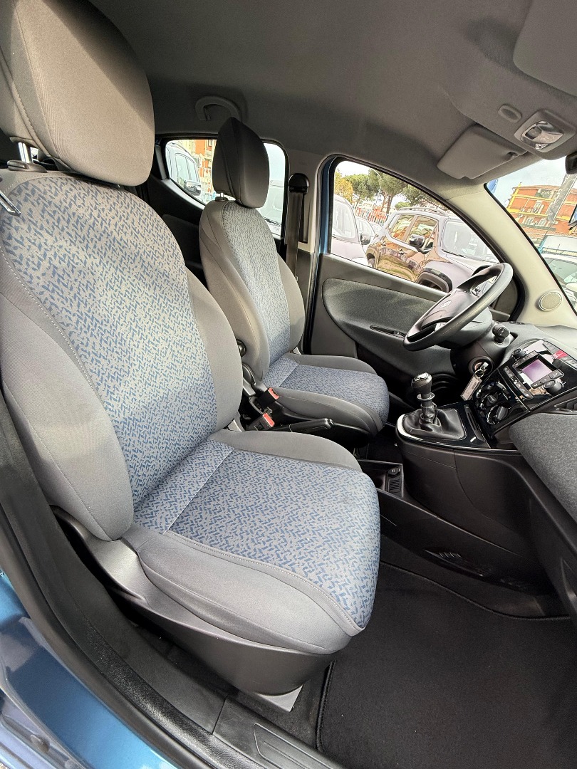 Immagine 2 - Lancia Ypsilon 1.0 Hybrid **VETTURA ITALIANA**