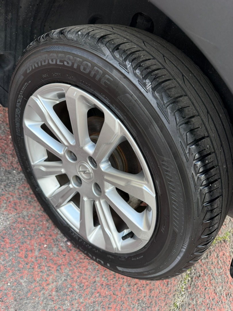 Immagine 1 - Opel Crossland 1.2 ALL. Elegance 131cv **PRONTA CONSEGNA**