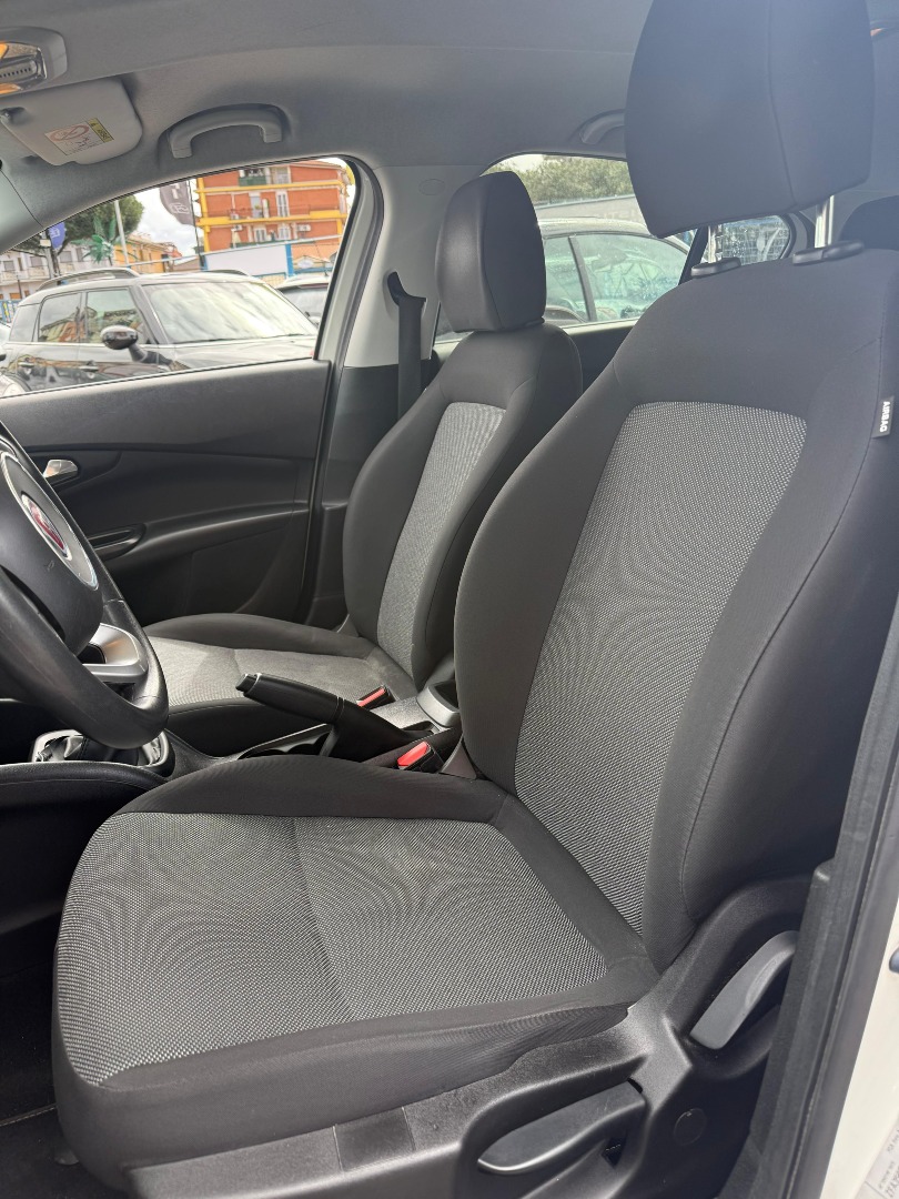 Immagine 3 - Fiat Tipo 5p 1.3 mjt ALL. Business **PRONTA CONSEGNA**