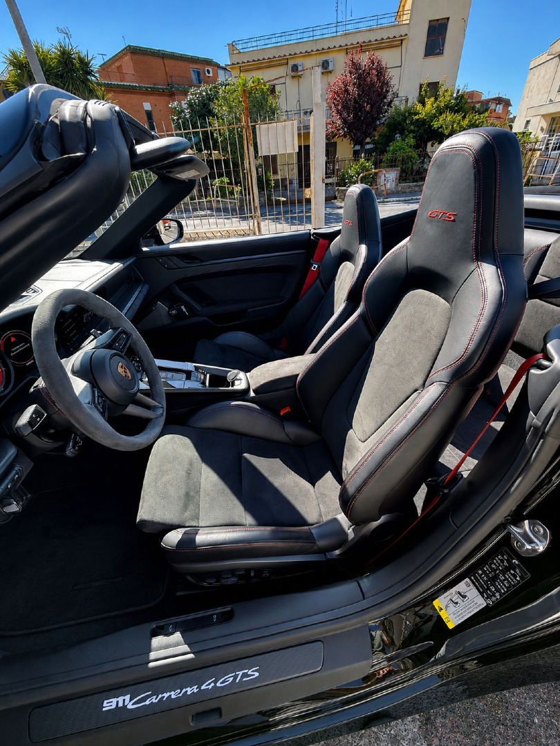 Immagine 1 - Porsche 992 Carrera 4 GTS Cabrio *GARANZIA PORSCHE APPROVED*