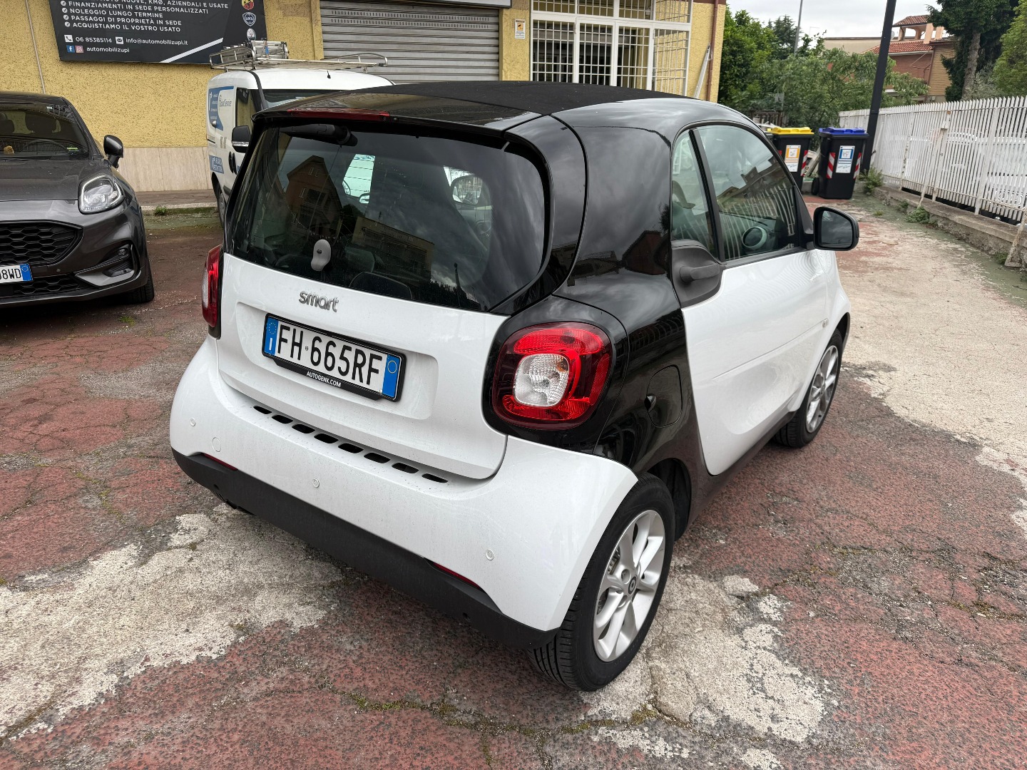 Immagine 3 - smart forTwo 1.0 ALL. Prime Twinamic 71cv **INTERNI IN PELLE**