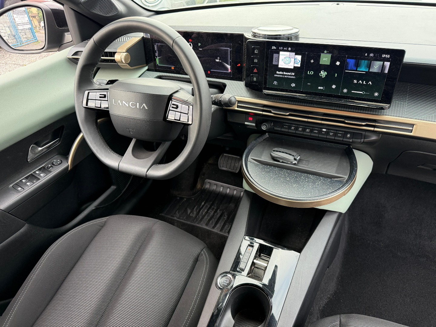 Immagine 4 - Lancia Ypsilon 1.2 **AUTOMATICA** mhev Edizione Limitata e-dct **SOLO 20.000KM**