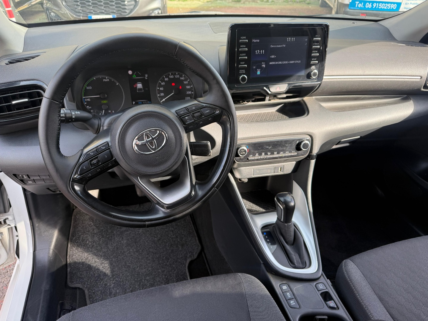 Immagine 6 - TOYOTA YARIS HYBRID **PRONTA CONSEGNA**
