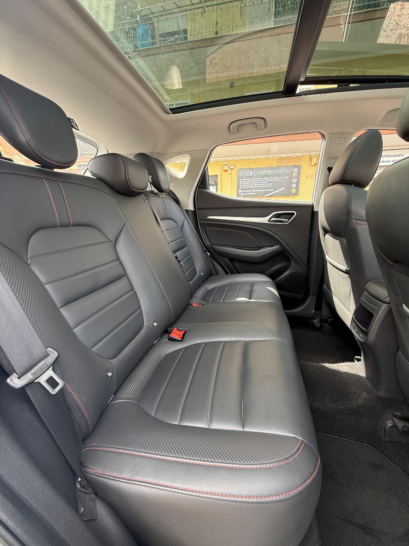 Immagine 4 - MG ZS 1.0 ALL. LUXURY **TETTO PANORAMICO** IVA ESP