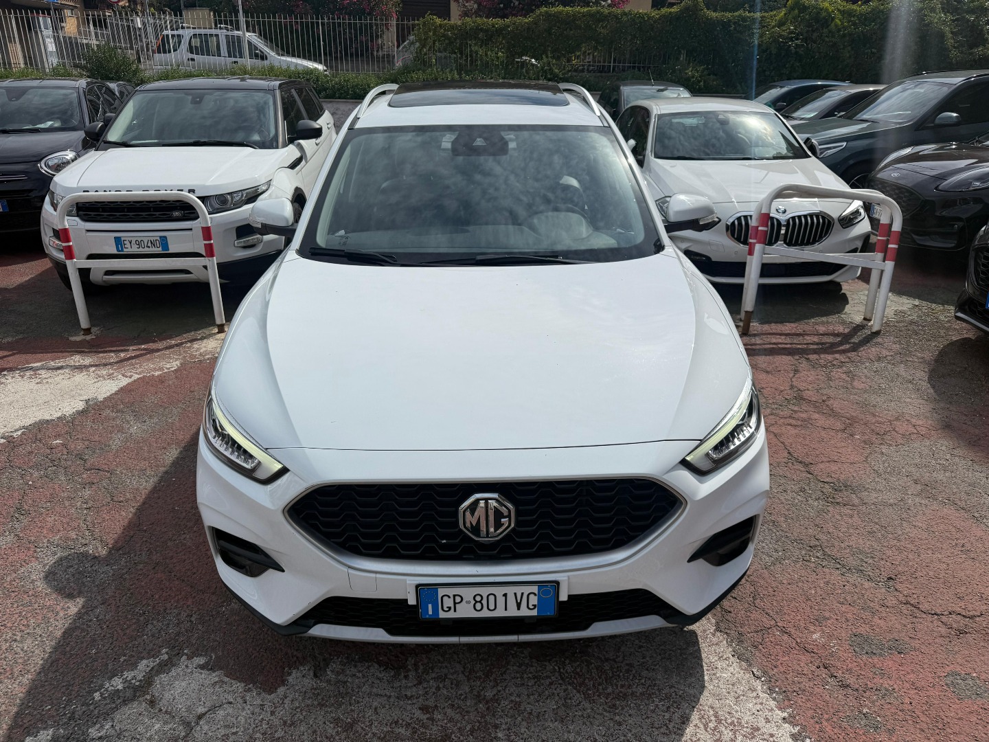 Immagine 1 - MG ZS 1.0 ALL. LUXURY **TETTO PANORAMICO** IVA ESP
