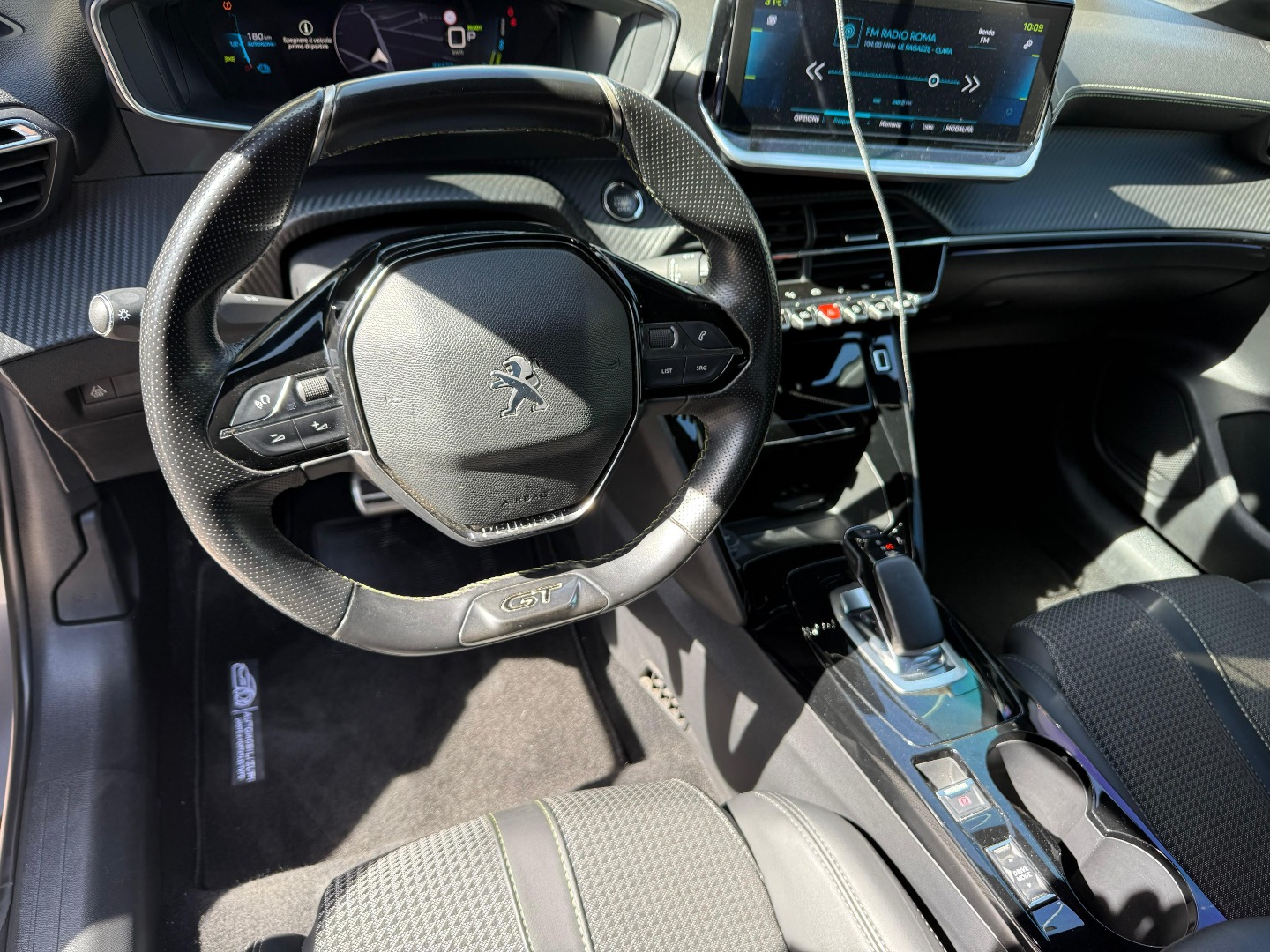 Immagine 4 - Peugeot e-208 *ELETTRICA* GT LINE **AUTOMATICO**