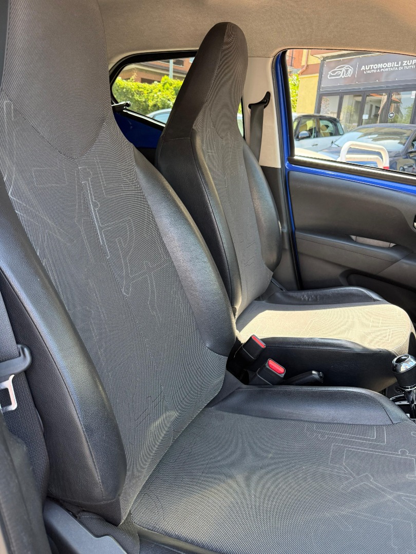 Immagine 9 - Toyota Aygo 1.0 72cv *AUTOMATICA*