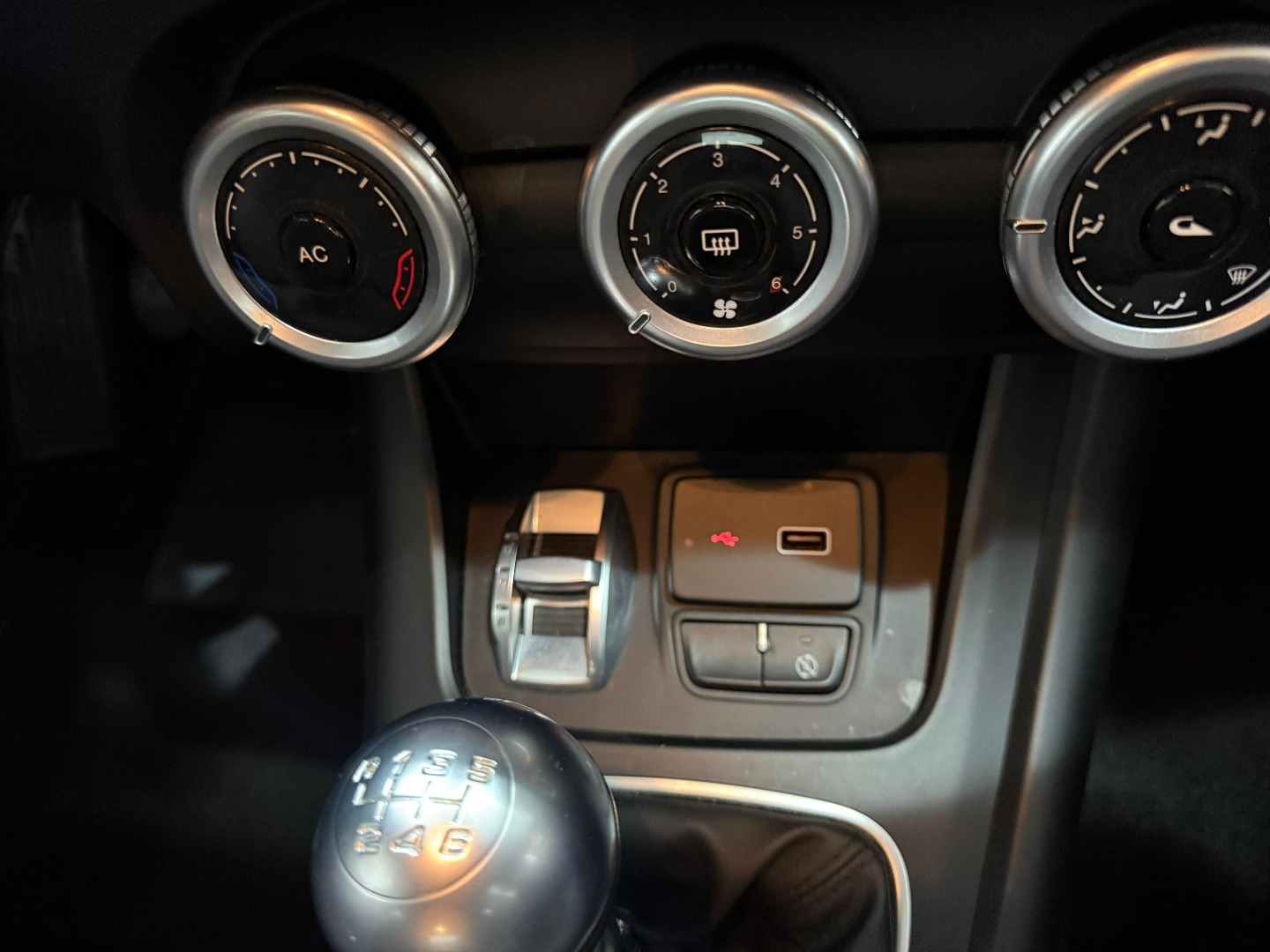 Immagine 4 - Alfa Romeo Giulietta 1.4 Turbo All. Super **Solo 36.000km**
