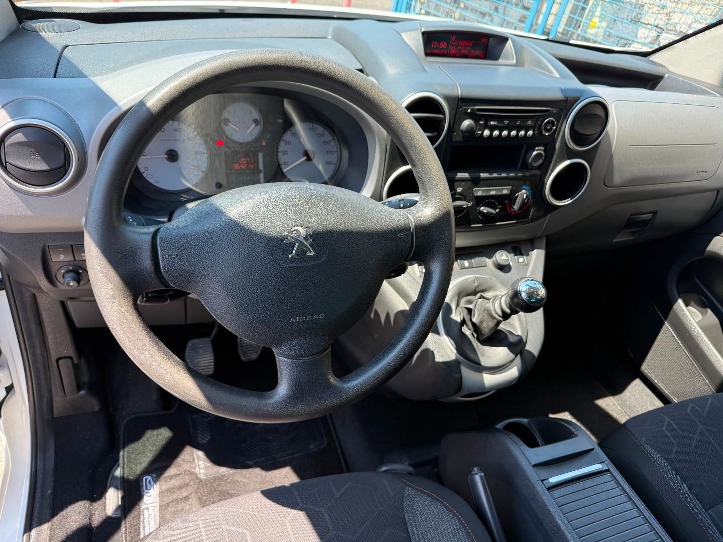 Immagine 7 - Peugeot Partner Tepee 1.6 bluehdi Active **4 GOMME NUOVE** IVA ESP