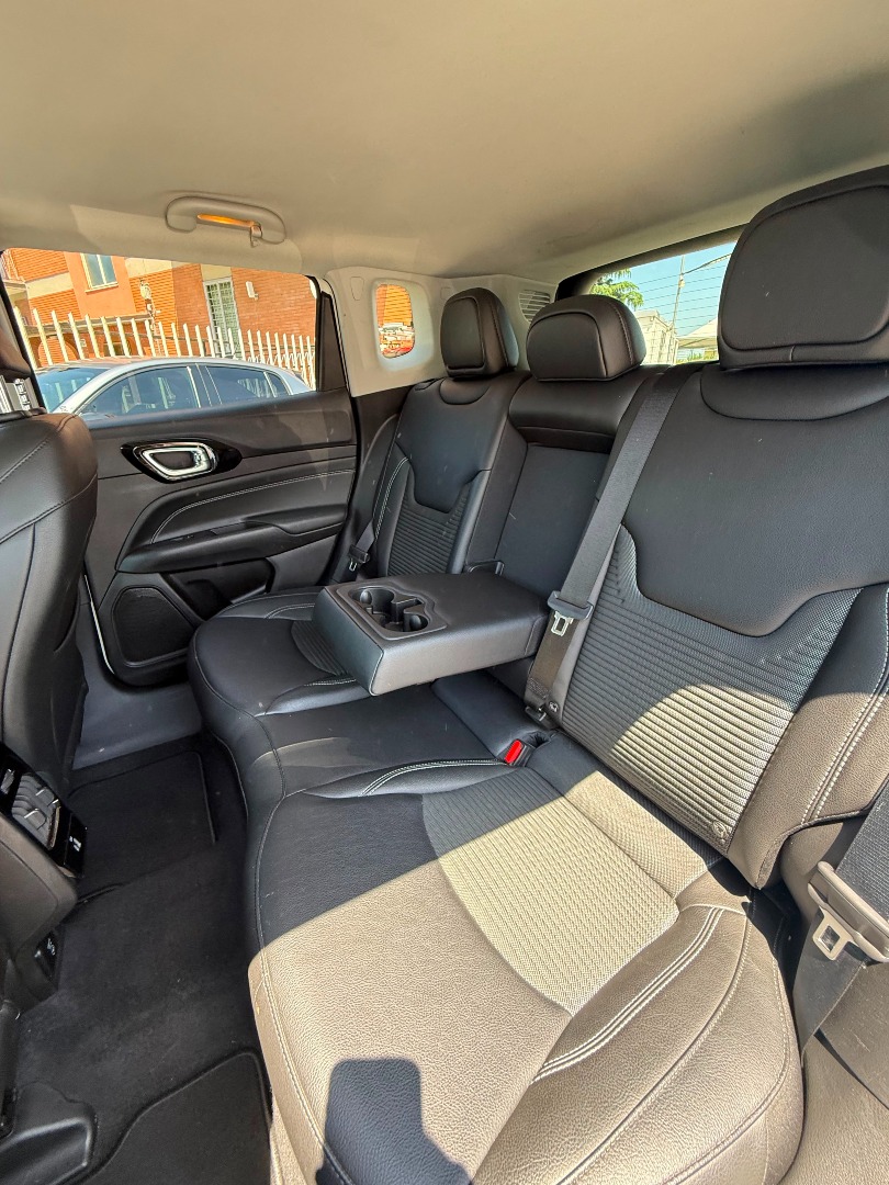 Immagine 2 - Jeep Compass 1.3 Phev Limited 4xe Pronta Consegna