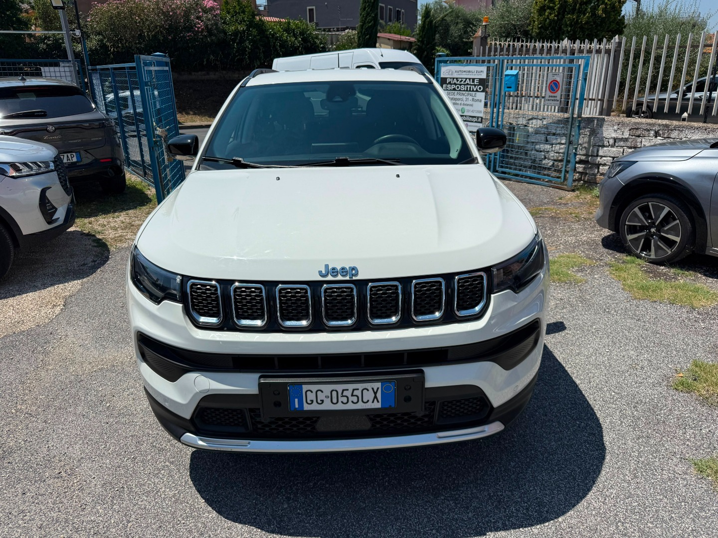 Immagine 10 - Jeep Compass 1.3 Phev Limited 4xe Pronta Consegna