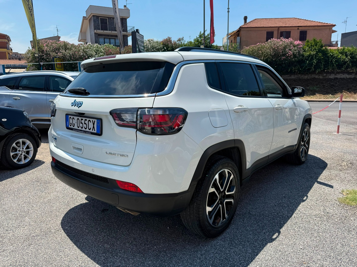 Immagine 2 - Jeep Compass 1.3 Phev Limited 4xe Pronta Consegna
