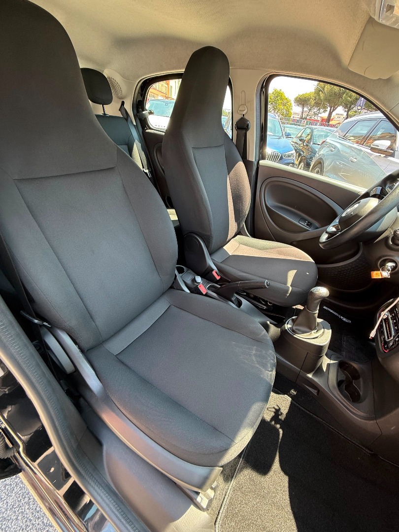Immagine 5 - smart forFour 1.0 All. Passion 71cv **IDEALE PER NEOPATENTATI**