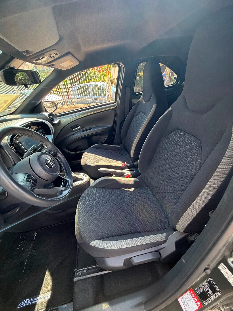 Immagine 3 - Toyota Aygo X 1.0 72cv AUTOM. **UNICO PROPRIETARIO**