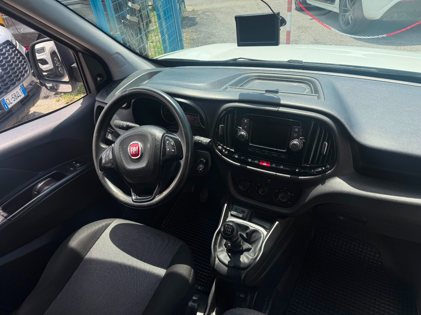 Immagine 4 - Fiat Doblo 3 POSTI 1.4 T-Jet 120cv metano **VETTURA ITALIANA**