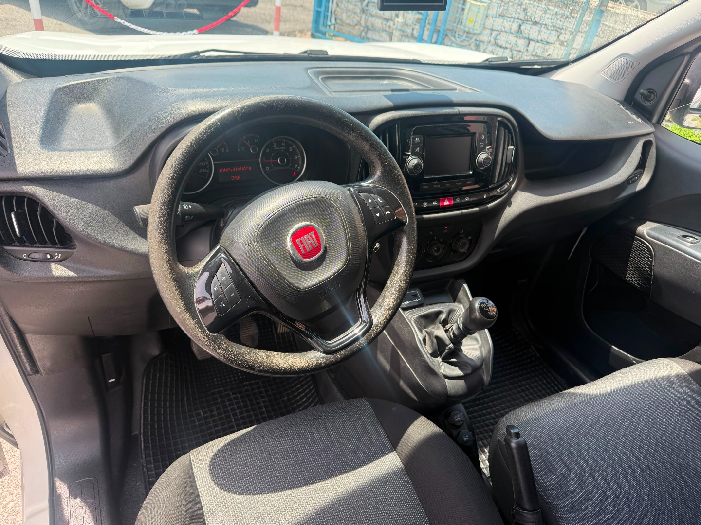 Immagine 6 - Fiat Doblo 3 POSTI 1.4 T-Jet 120cv metano **VETTURA ITALIANA**