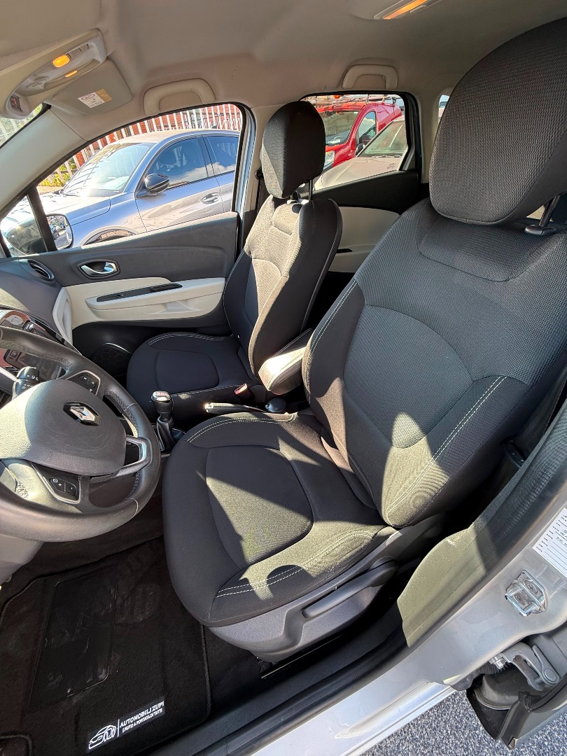 Immagine 5 - Renault Captur 0.9 90cv **UNICO PROPRIETARIO**