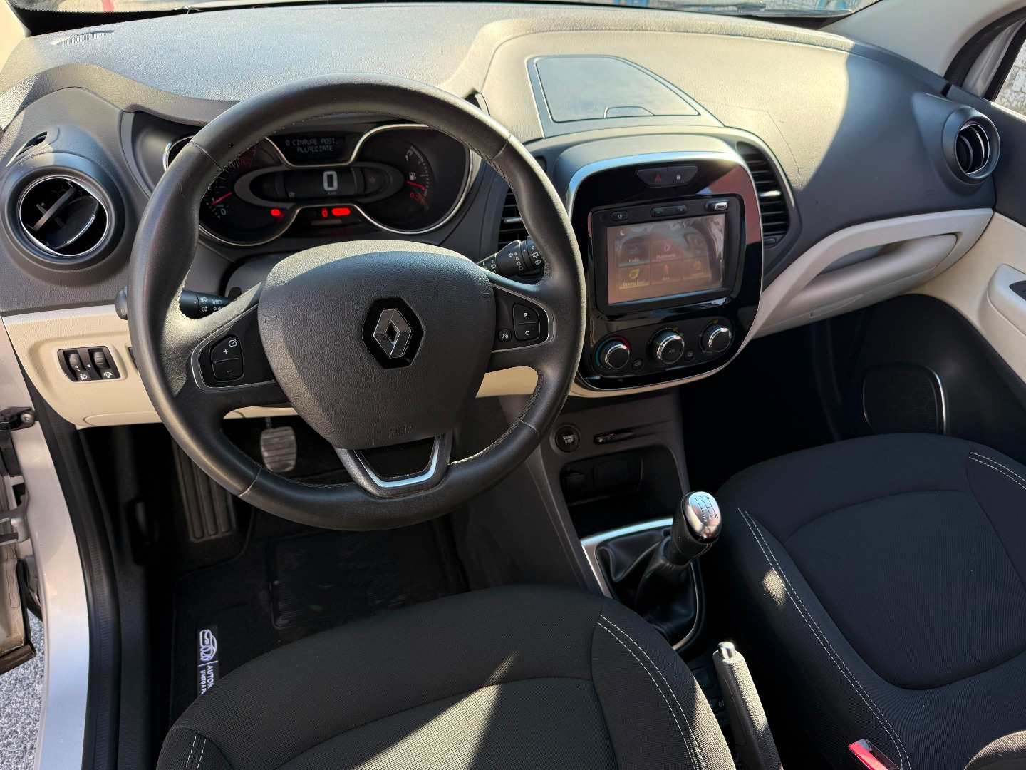 Immagine 6 - Renault Captur 0.9 90cv **UNICO PROPRIETARIO**