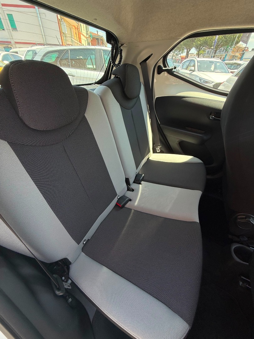 Immagine 1 - Toyota Aygo UNICO PROPR. 1.0 AUTOM. **STORICO SERVICE TOYOTA**