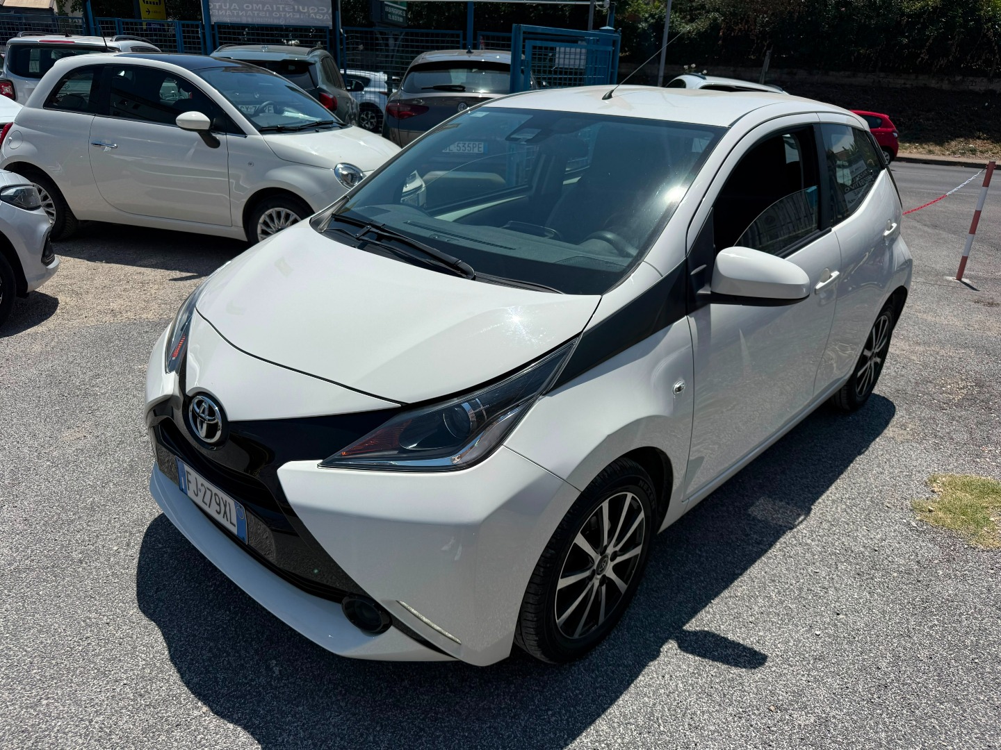 Immagine 3 - Toyota Aygo UNICO PROPR. 1.0 AUTOM. **STORICO SERVICE TOYOTA**