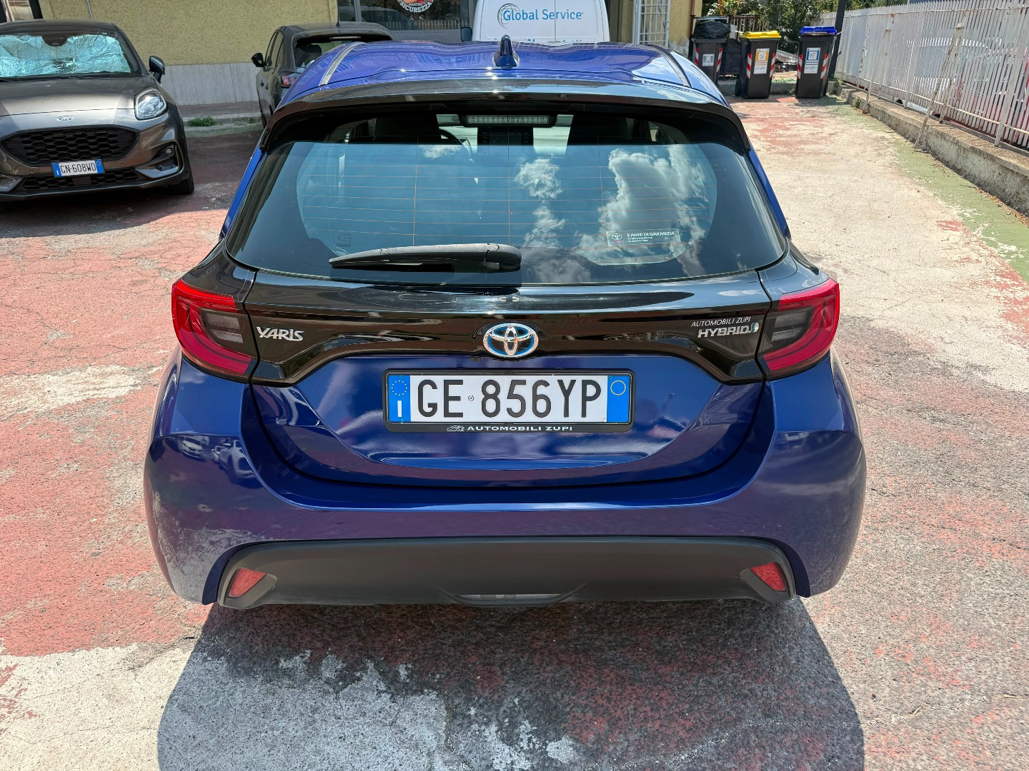 Immagine 4 - Toyota Yaris 1.5 Hybrid All. Lounge 92cv **PRONTA CONSEGNA**