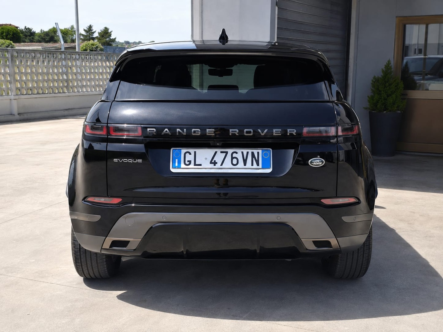 Immagine 4 - Land Rover Range Rover Evoque 2.0d MHEV R-Dynamic awd 163cv **PRONTA CONSEGNA**