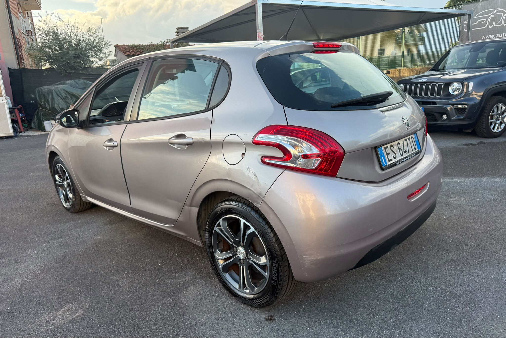 Immagine 10 - Peugeot 208 Serie Puretech 82cv Allure