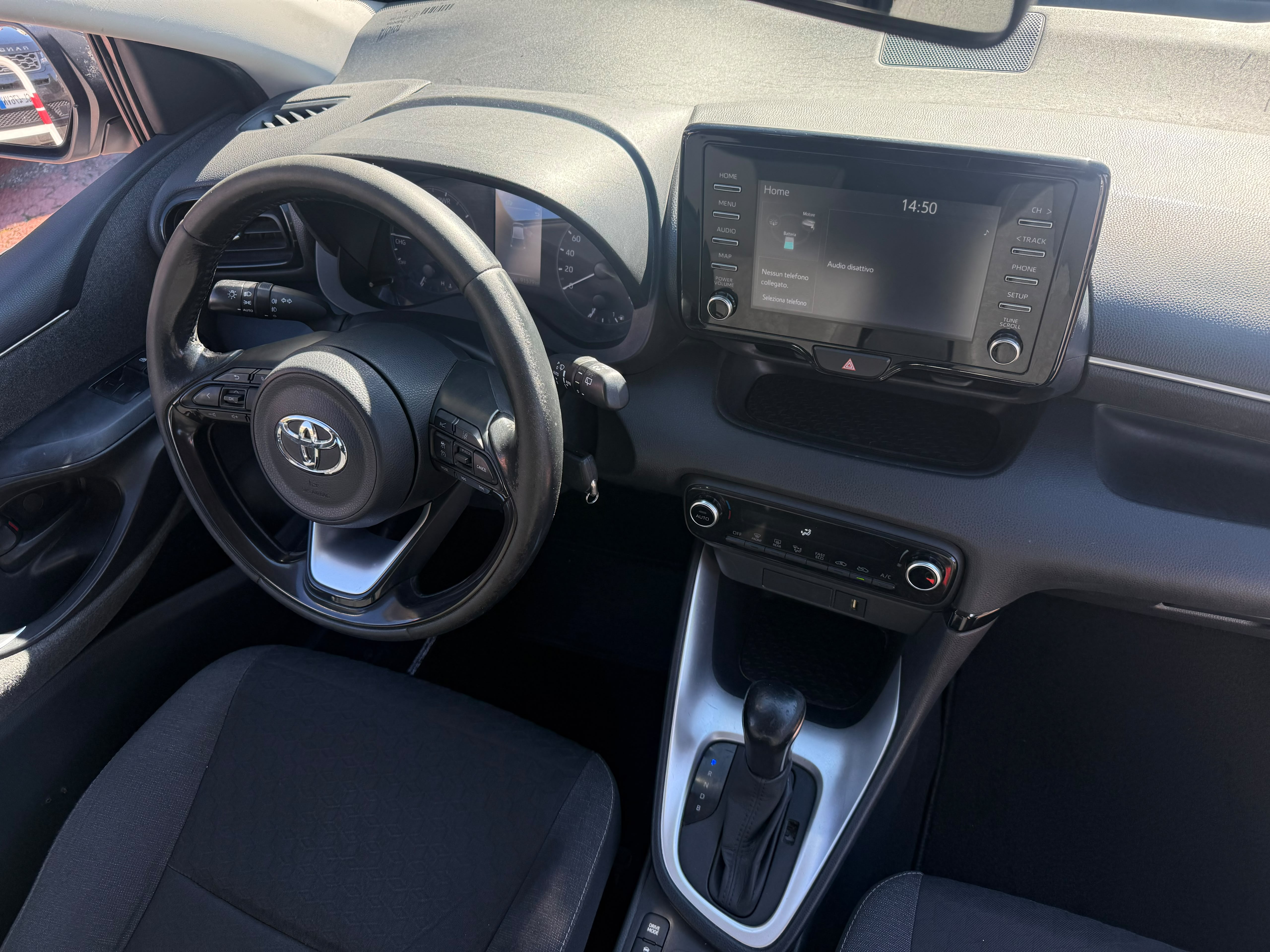 Immagine 2 - Toyota Yaris 1.5h 92cv ibrida
