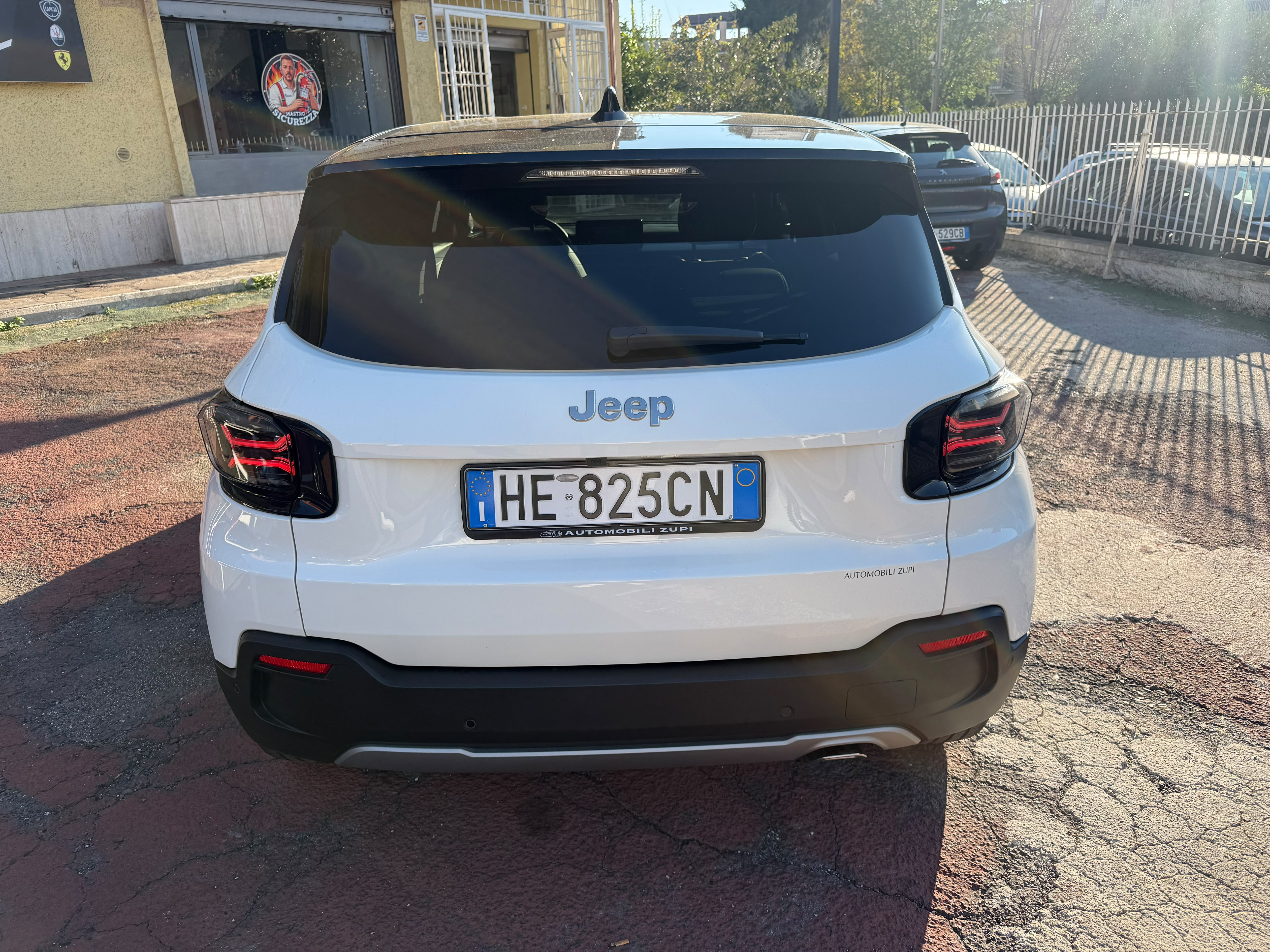 Immagine 2 - Jeep Avenger 1.2 turbo e-hybrid mhev Altitude
