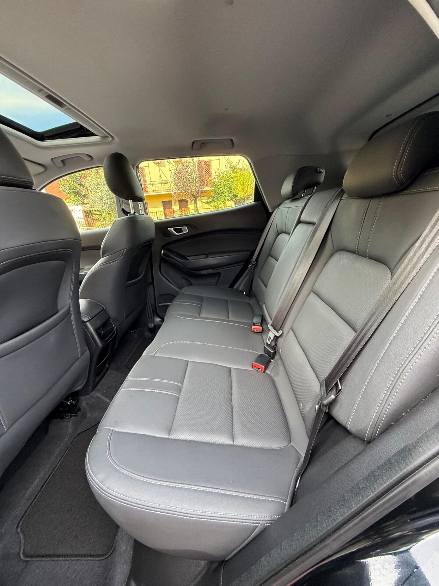 Immagine 9 - DR 4.0 117cv *TETTO PANORAMICO*