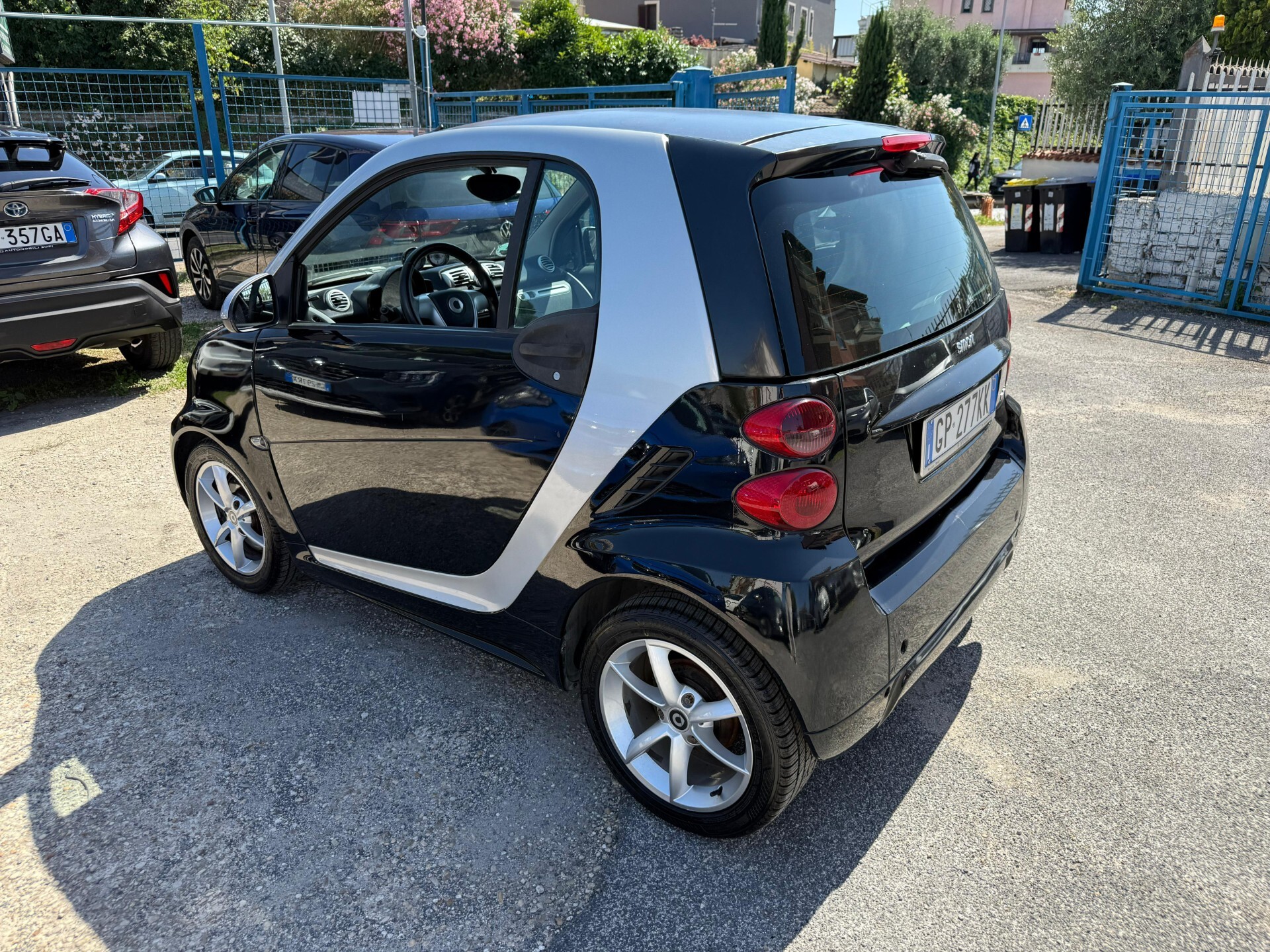 Immagine 5 - Smart ForTwo 71cv *TETTO PANORAMICO
