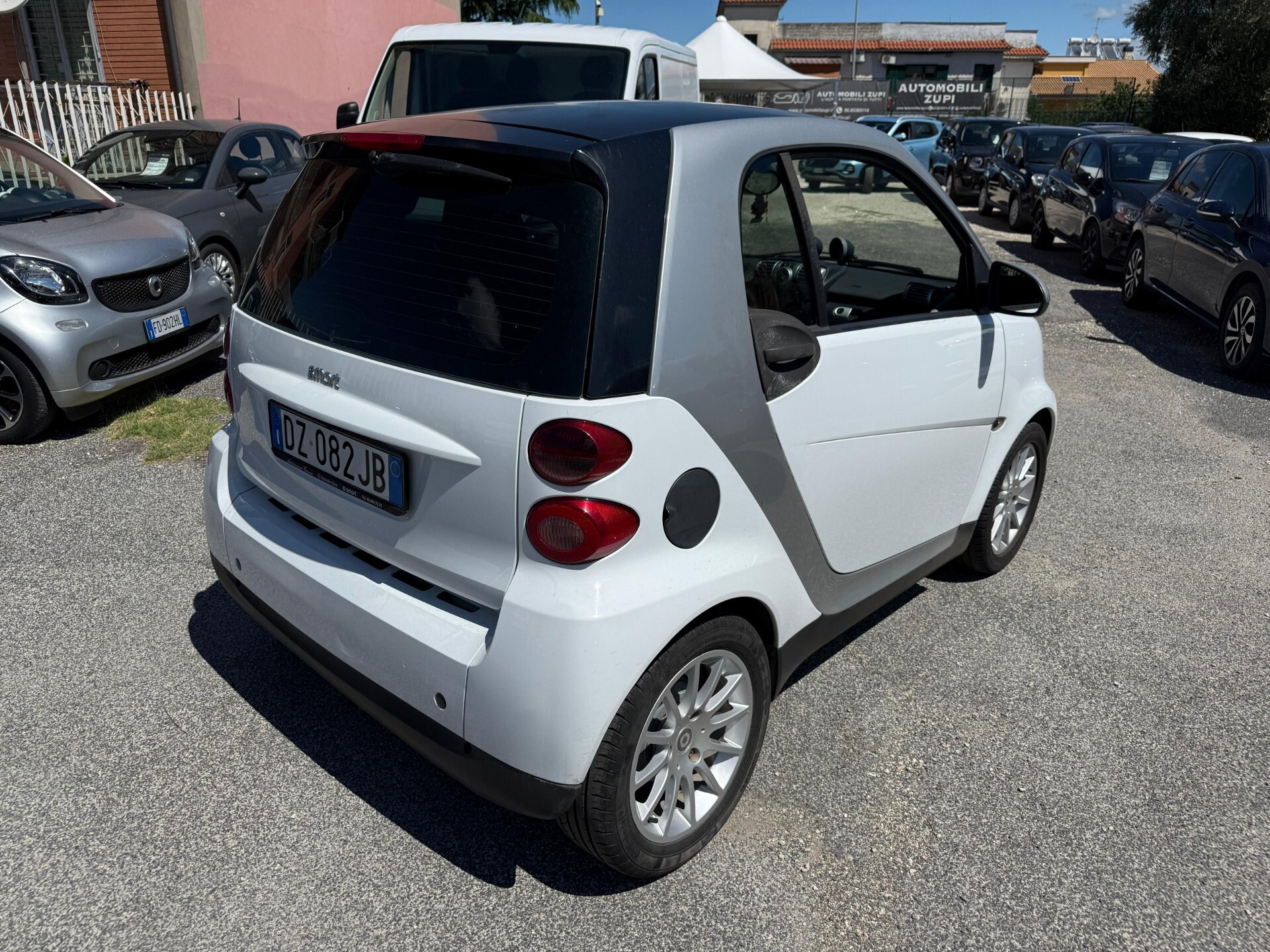 Immagine 5 - Smart ForTwo 71cv *TETTO PANORAMICO*