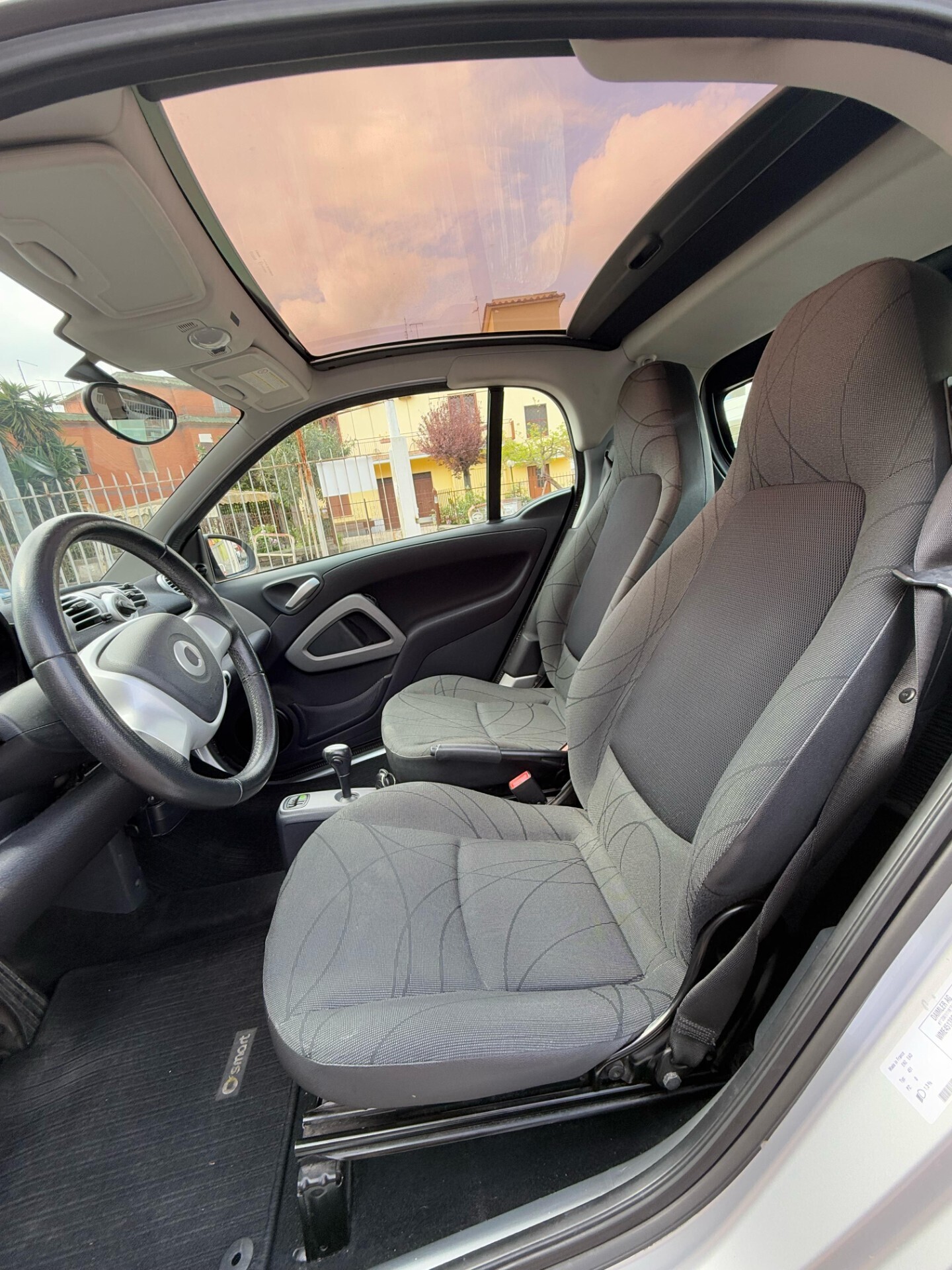 Immagine 8 - Smart ForTwo 71CV *TETTO PANORAMICO