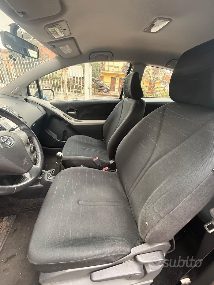 Immagine 7 - Toyota Yaris 87cv *IDEALE PER NEOPATENTATI