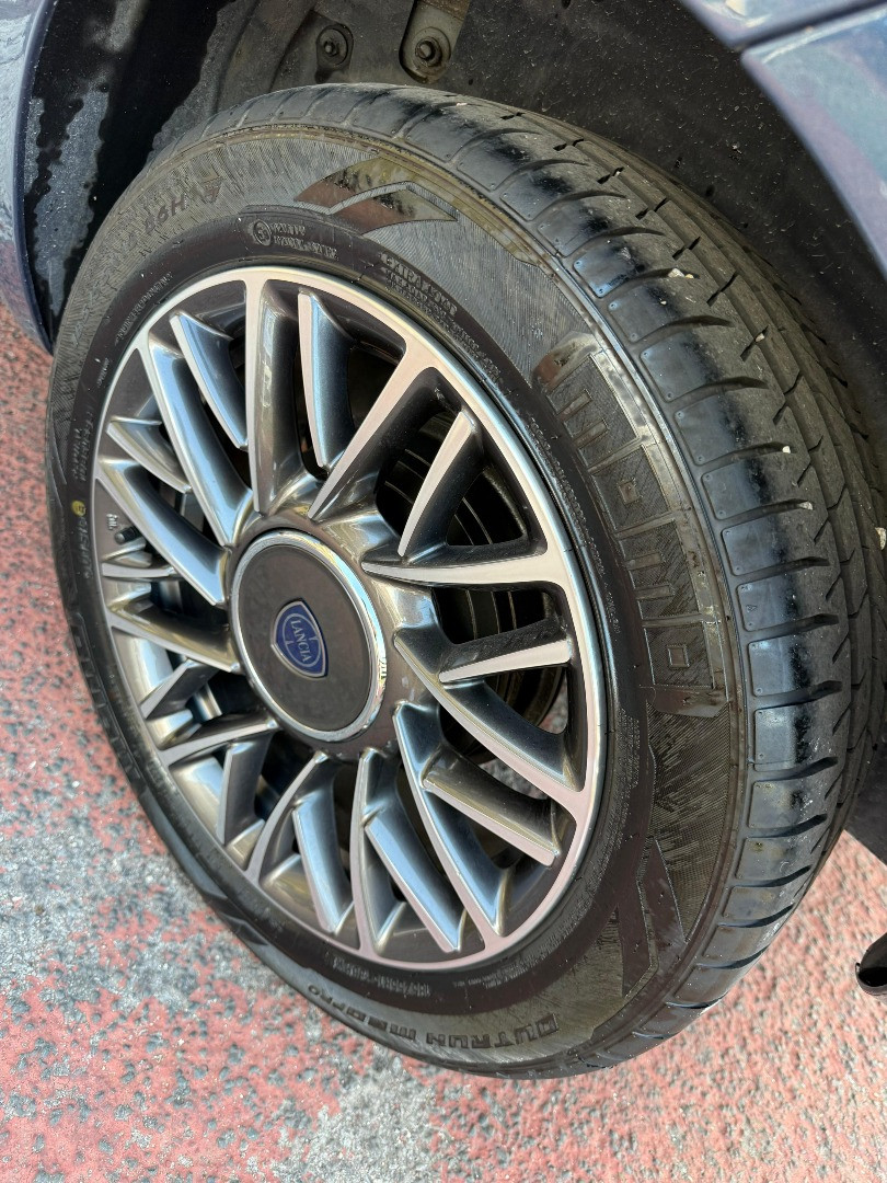 Immagine 10 - Lancia Ypsilon HYBRID 70cv *LA CITY CAR PERFETTA*