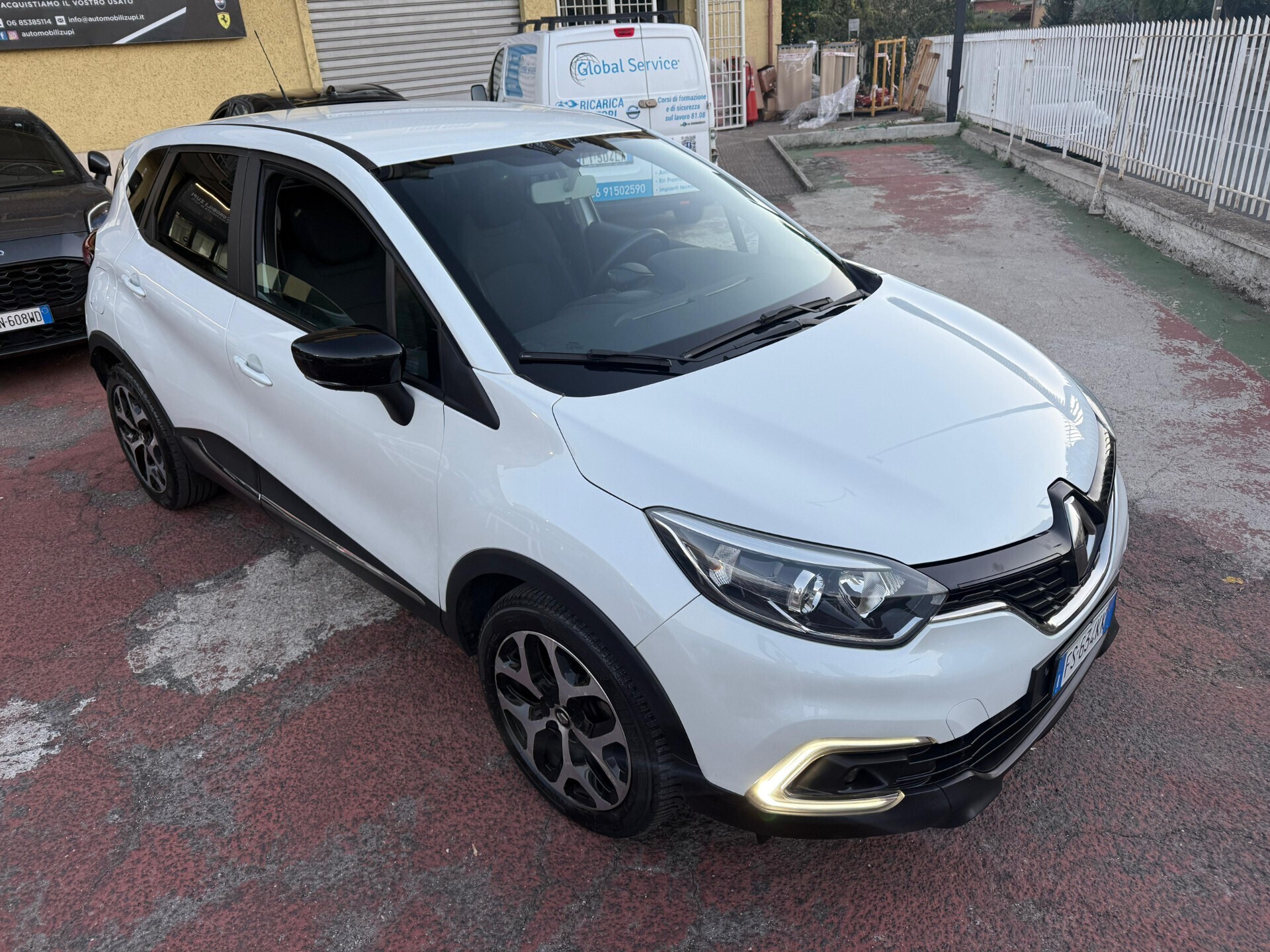 Immagine 3 - Renault Captur 90cv *UNICO PROPRIETARIO*