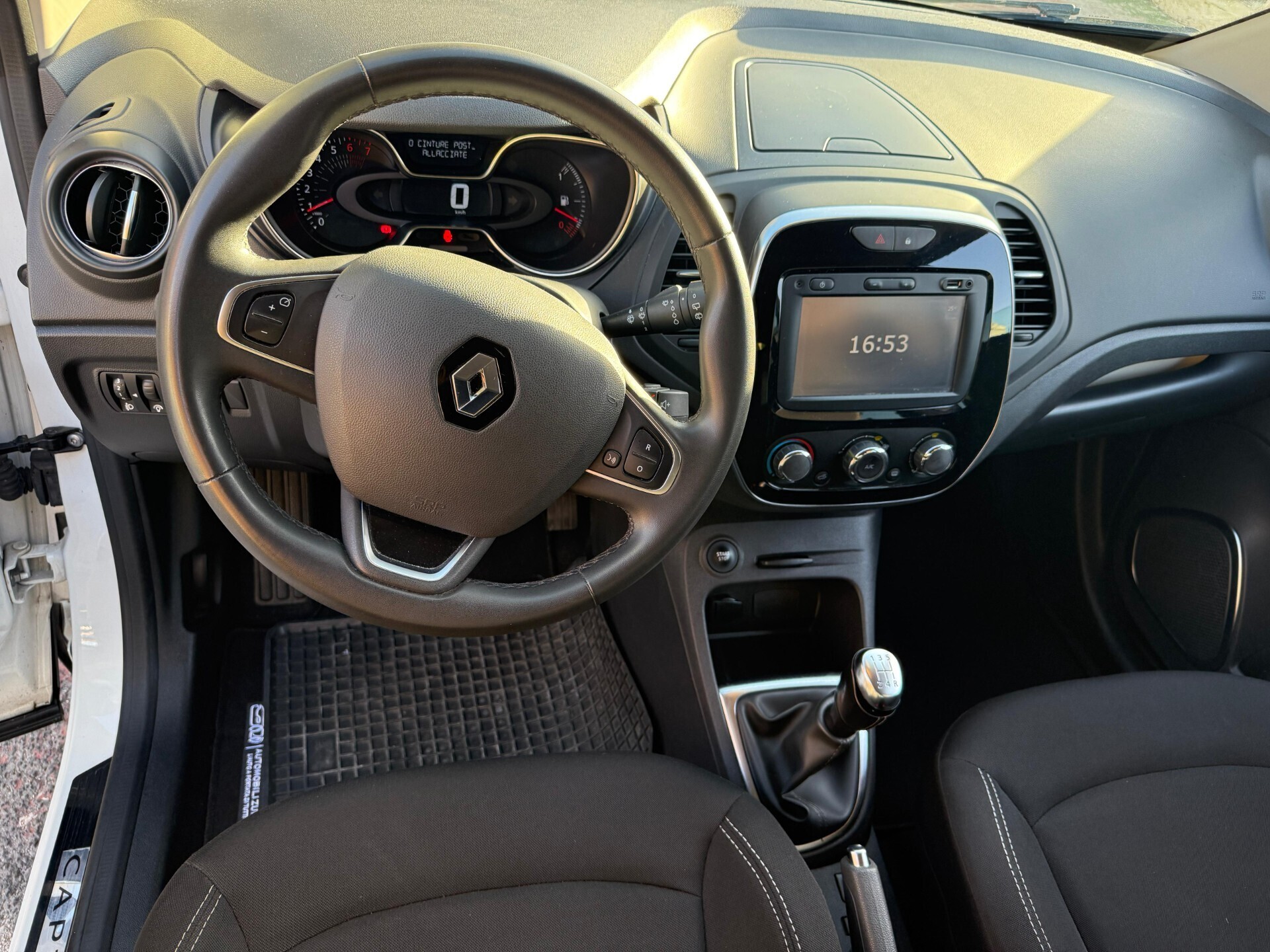 Immagine 7 - Renault Captur 90cv *UNICO PROPRIETARIO*