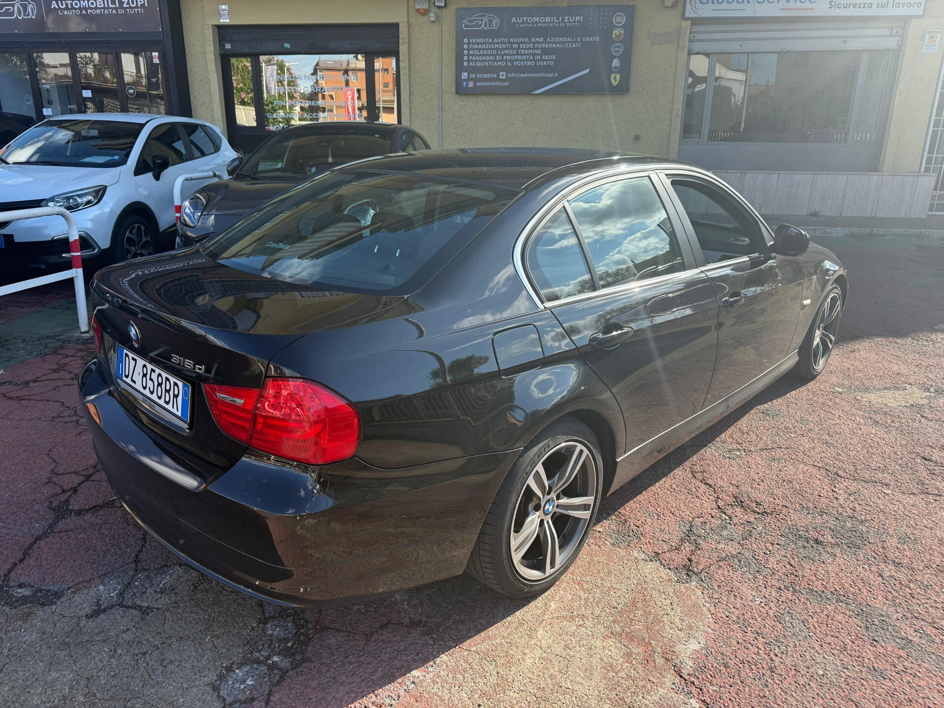 Immagine 5 - Bmw 318d SOLI 126.000KM *UNICO PROPRIETARIO*