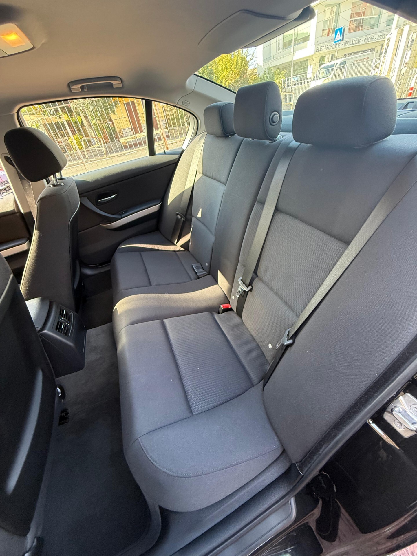 Immagine 8 - Bmw 318d SOLI 126.000KM *UNICO PROPRIETARIO*