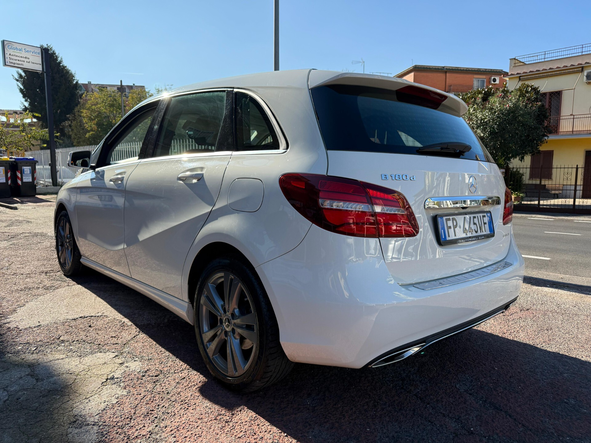 Immagine 6 - Mercedes-benz B 180 d *AUTOMATICA*