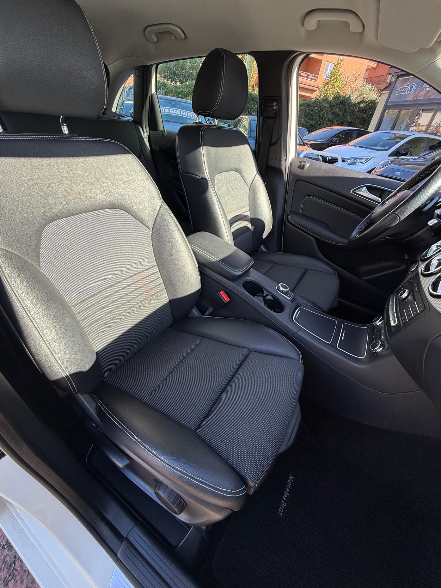 Immagine 9 - Mercedes-benz B 180 d *AUTOMATICA*